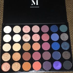 Morphe 35V Stunning Vibes Artistry Pallete